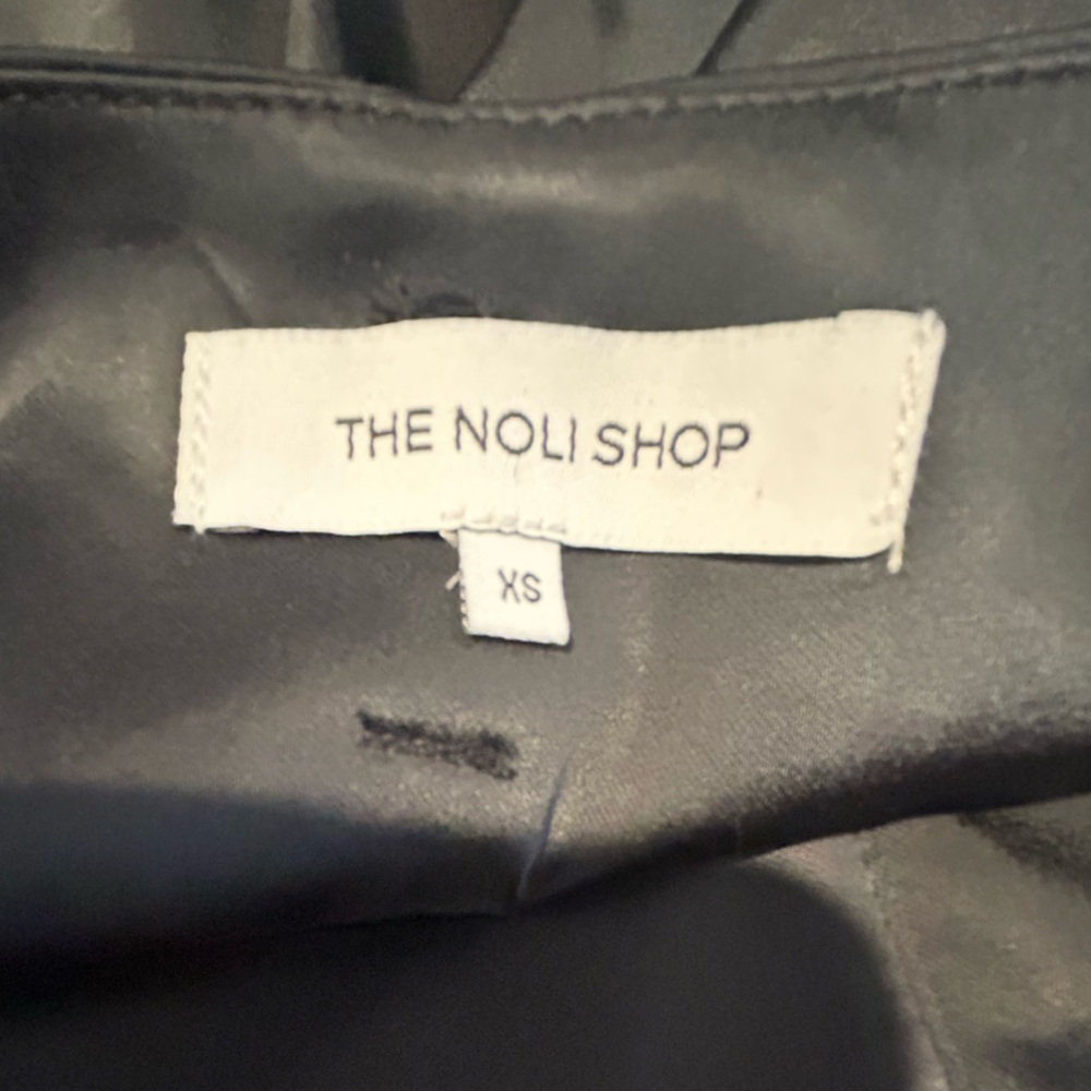 The Noli Shop Kora Double Belted Pants in Black, Size XS - Picture 9 of 10